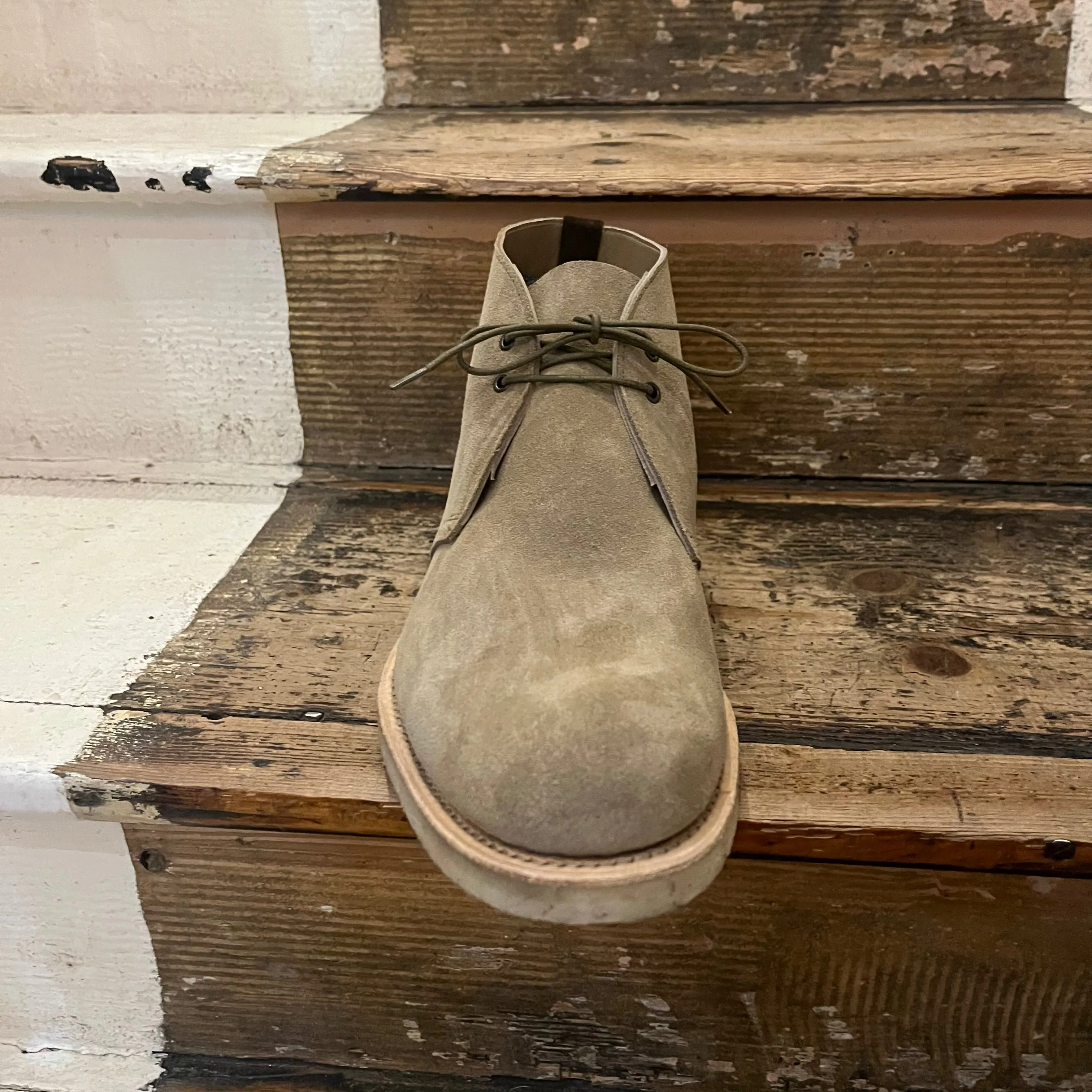 Regent - 'Max' Crepe Soled Desert Boot - Sughero Khaki Suede