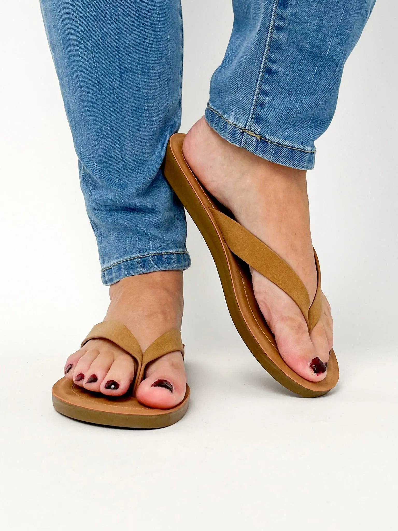 Tan Thong Sandals